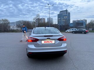 2011 Ford Focus III, серебристый, 700000 рублей, вид 4