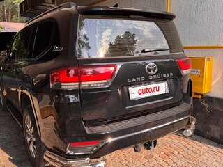 2021 Toyota Land Cruiser 300 Series, чёрный, 10500000 рублей, вид 1