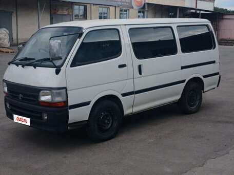 2003 Toyota HiAce, белый, 650000 рублей, вид 2