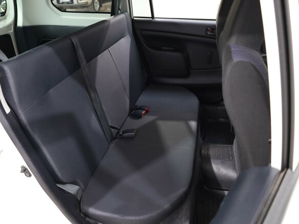 2019 Toyota Probox I Рестайлинг, белый - вид 8