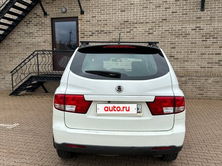 2010 SsangYong Kyron I Рестайлинг, белый, 798000 рублей, вид 4