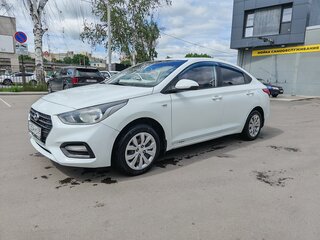 2017 Hyundai Solaris II, белый, 1030000 рублей, вид 1