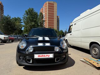 2010 Mini Hatch Cooper S II (R56) Рестайлинг, чёрный, 1550000 рублей, вид 2