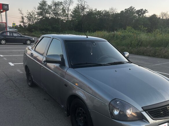 2010 Lada (ВАЗ) Priora I, серый, 300000 рублей - вид 2