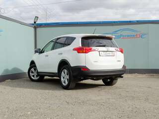 2013 Toyota RAV4 IV (XA40), белый, 1825000 рублей, вид 2