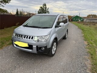 2008 Mitsubishi Delica D:5 I, серебристый, 600000 рублей, вид 3