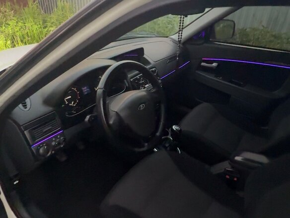 2017 Lada (ВАЗ) Priora I Рестайлинг, белый, 585000 рублей - вид 5