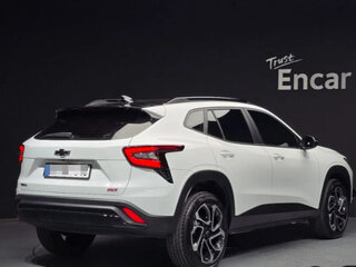 2023 Chevrolet Trax II, белый, 1480000 рублей, вид 2