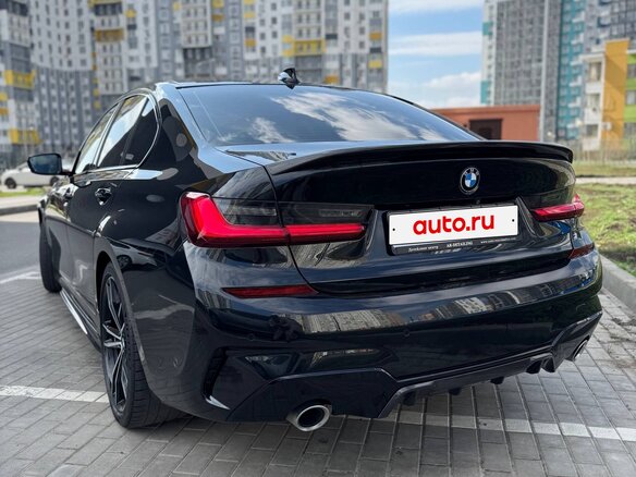 2019 BMW 3 серии 320d xDrive VII (G2x), чёрный, 3750000 рублей - вид 4