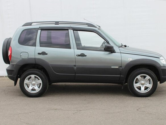 2015 Chevrolet Niva I Рестайлинг, серый, 620000 рублей - вид 7