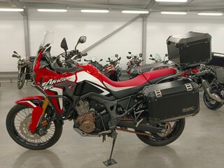 2016 Honda CRF 1000L Africa Twin, красный, 1150000 рублей, вид 4