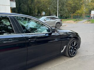 2019 BMW 5 серии 520d VII (G30/G31/G38), чёрный, 3200000 рублей, вид 5