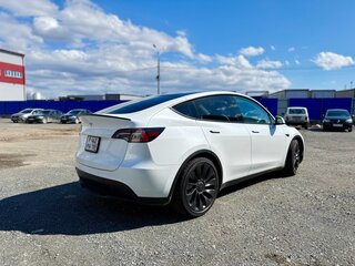 2021 Tesla Model Y Long Range I, белый, 4620000 рублей, вид 4