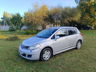 2010 Nissan Tiida I Рестайлинг, серебристый, 477000 рублей, вид 1