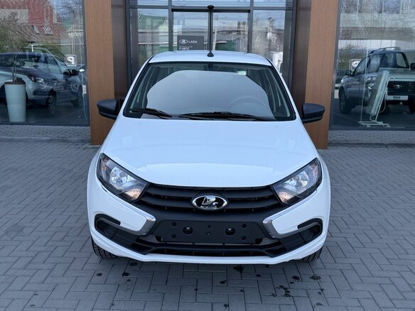 2026 Lada (ВАЗ) Granta I Рестайлинг, белый - вид 2