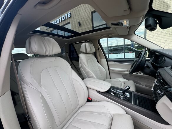 2014 BMW X5 50i III (F15), серый - вид 28