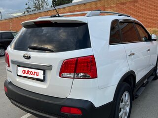 2011 Kia Sorento II, белый, 1470000 рублей, вид 2