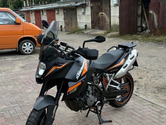 2010 KTM 990 SM, чёрный, 520000 рублей - вид 1