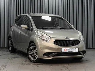 2015 Kia Venga I Рестайлинг, серебристый, 999000 рублей, вид 1