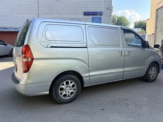2008 Hyundai Grand Starex I, серый, 900000 рублей, вид 4