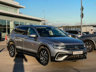 2023 Volkswagen Tiguan L II Рестайлинг (China Market), серый, 3249000 рублей, вид 3