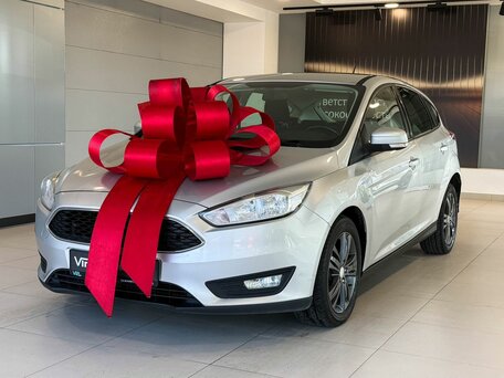 2015 Ford Focus III Рестайлинг, серебристый, 970000 рублей, вид 1