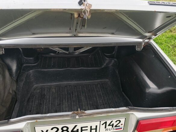2010 Lada (ВАЗ) 2107, серебристый, 110000 рублей - вид 8