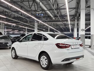 2024 Lada (ВАЗ) Vesta I Рестайлинг (NG), белый, 1249000 рублей, вид 4