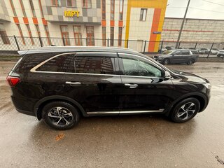 2020 Kia Sorento III Prime Рестайлинг, чёрный, 2500000 рублей, вид 3
