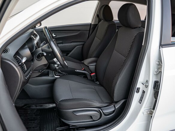 2019 Kia Rio X-Line IV, белый, 1250000 рублей - вид 9