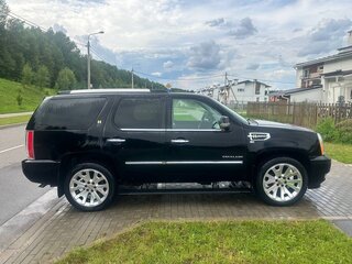 2011 Cadillac Escalade III, чёрный, 2400000 рублей, вид 4