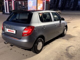 2012 Skoda Fabia II Рестайлинг, серый, 480000 рублей, вид 4
