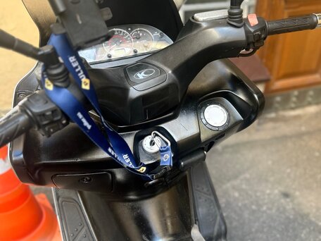 2008 Kymco Xciting, серебристый, 150000 рублей, вид 4