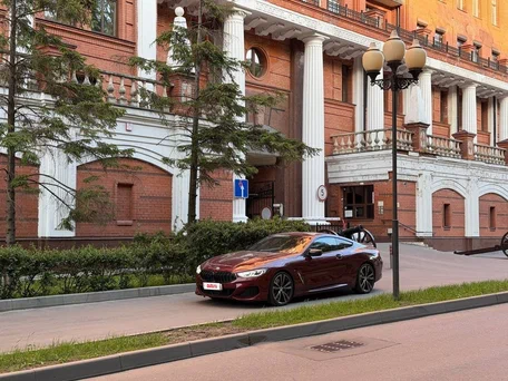 2020 BMW 8 серии 840d xDrive II (G14/G15/G16), красный, 5900000 рублей, вид 5