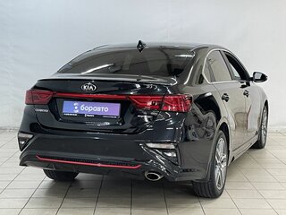 2021 Kia Cerato IV, чёрный, 2125000 рублей, вид 4