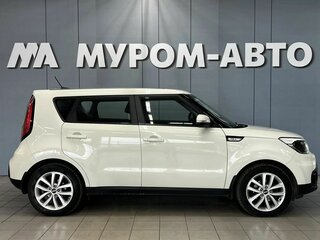2018 Kia Soul II Рестайлинг, бежевый, 1700000 рублей, вид 4