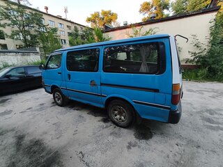 1991 Toyota HiAce H100, голубой, 355000 рублей, вид 5