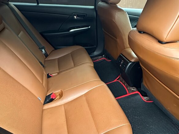 2016 Toyota Camry VII (XV50) Рестайлинг, серебристый, 2450000 рублей - вид 13