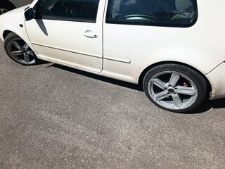 2000 Volkswagen Golf IV, белый, 700000 рублей, вид 2