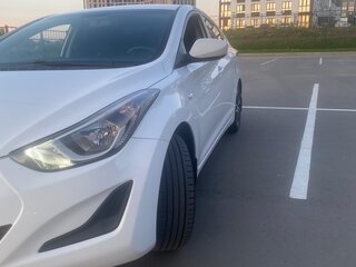 2014 Hyundai Elantra V (MD) Рестайлинг, белый, 1150000 рублей, вид 3