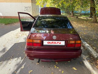 1992 Volkswagen Vento, пурпурный, 139000 рублей, вид 2