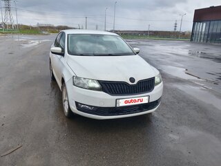 2017 Skoda Rapid I Рестайлинг, белый, 740000 рублей, вид 2