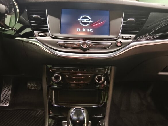 2020 Opel Astra K Рестайлинг, чёрный, 1450000 рублей - вид 18