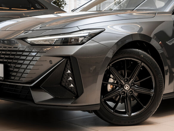 2026 Changan UNI-V I, серый, 3529900 рублей - вид 6
