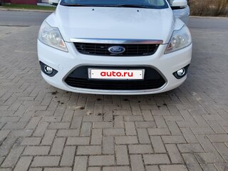 2011 Ford Focus II Рестайлинг, белый, 750000 рублей, вид 1