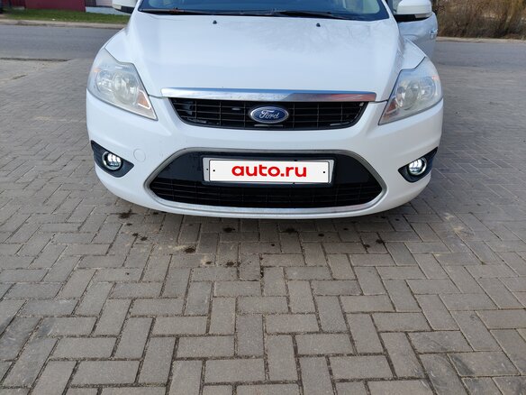 2011 Ford Focus II Рестайлинг, белый, 750000 рублей
