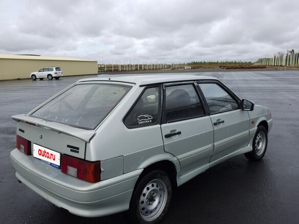 2004 Lada (ВАЗ) 2114, белый, 120000 рублей - вид 3