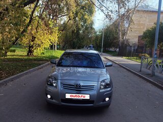 2007 Toyota Avensis II Рестайлинг, серебристый, 930000 рублей, вид 2