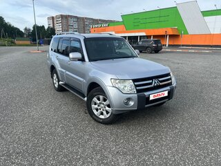 2010 Mitsubishi Pajero IV, серый, 1749000 рублей, вид 3