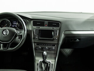 2013 Volkswagen Golf VII, белый, 849585 рублей, вид 2